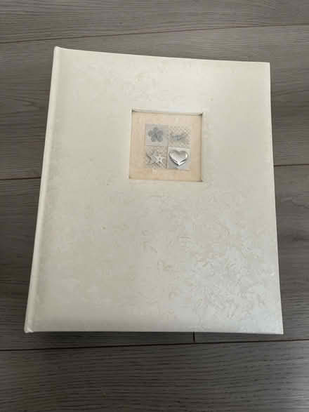 Photo of free Wedding photo album (Mill Hill NW7) #2