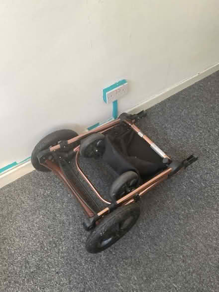 Photo of free Ikle Bubba Buggy (Poplar E14) #4