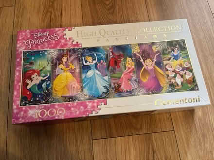 Photo of free 1000 piece Disney princess jigsaw (Levenshulme M19) #1
