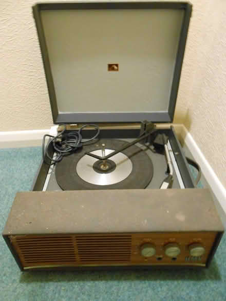 Photo of free 1960s HMV record changing record player (South Benfleet SS7) #1