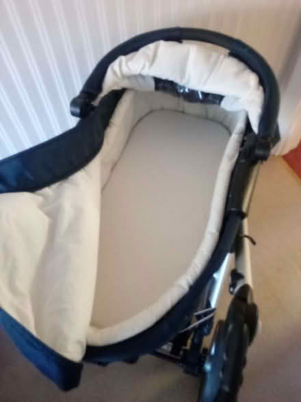 Photo of free Mutsy Evo Pram with adapters (Surrenden BN1) #3
