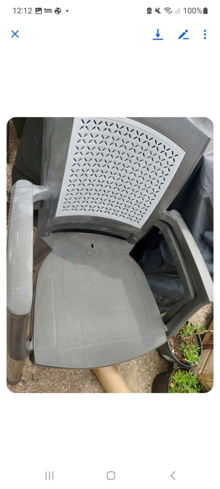 Photo of free patio table (Ewood BB2) #2