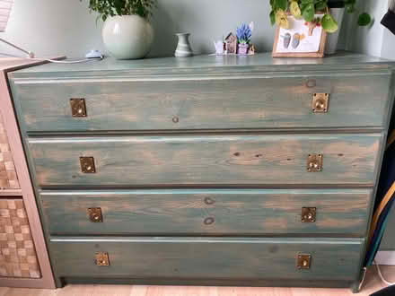 Photo of free Green 4-drawer chest (LU2) #1