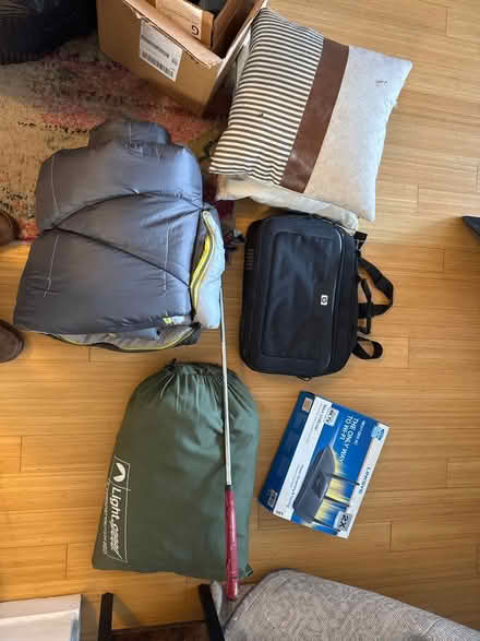 Photo of free 8’ grey rug, Modem/Router, and more (Los Feliz) #1