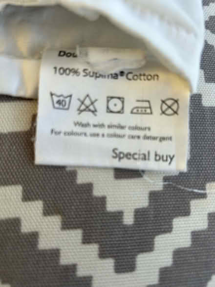 Photo of free White double duvet cover (N8) #2