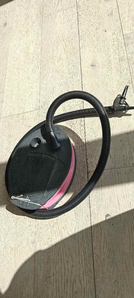 Photo of free Airbed Footpump (London road, bath) #1