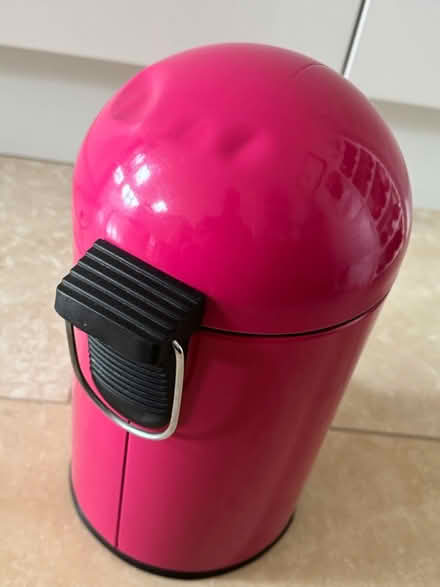 Photo of free Spot Light & Small Pedal Bin (TN30) #2