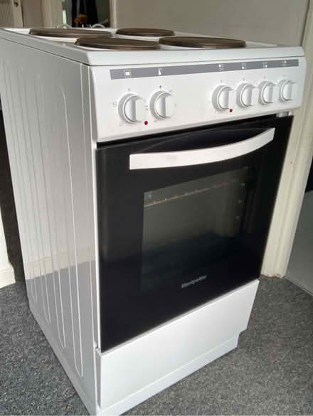 Photo of free 50cm wide electric cooker (Poplar E14) #2