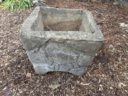 Photo of free concrete garden pot (Cambridge, Gloucestershire) #2