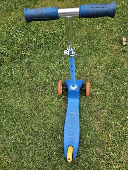 Photo of free Child's scooter (Saltney CH4) #3