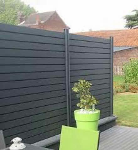 Photo of Grey or brown fench paint (Reading RG2) #1