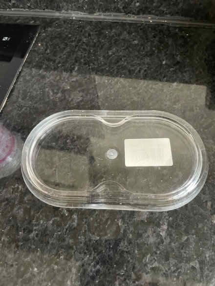 Photo of free salt and pepper stand (Kenilworth) #1