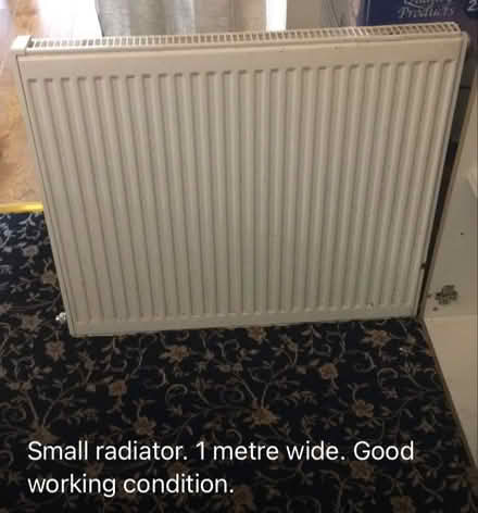 Photo of free Kitchen wall unit, small radiator, new underlay (Coundon CV6) #2