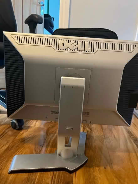 Photo of free Dell Monitor (UB1 (Southall)) #3