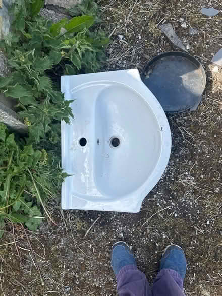 Photo of free Single sink (Warton LA5) #1