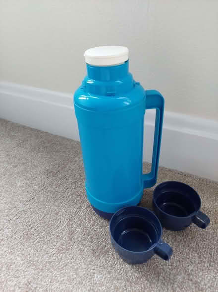 Photo of free large thermos (Springfield B11) #1