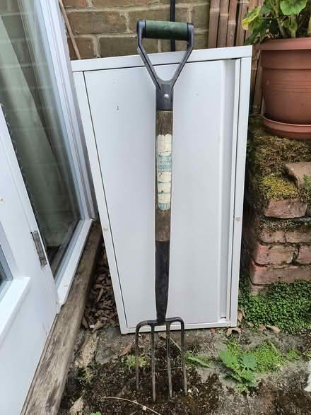 Photo of free Small Garden Fork (bent tine) (Iffley Road OX4) #3