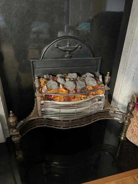 Photo of free Electric fireplace (not working) (SW19 1bz) #1