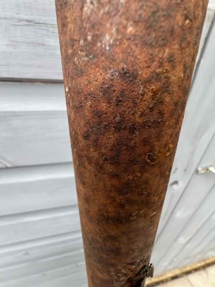 Photo of free 2m 6ft 7ish scaffold pole (Teddington TW11) #2