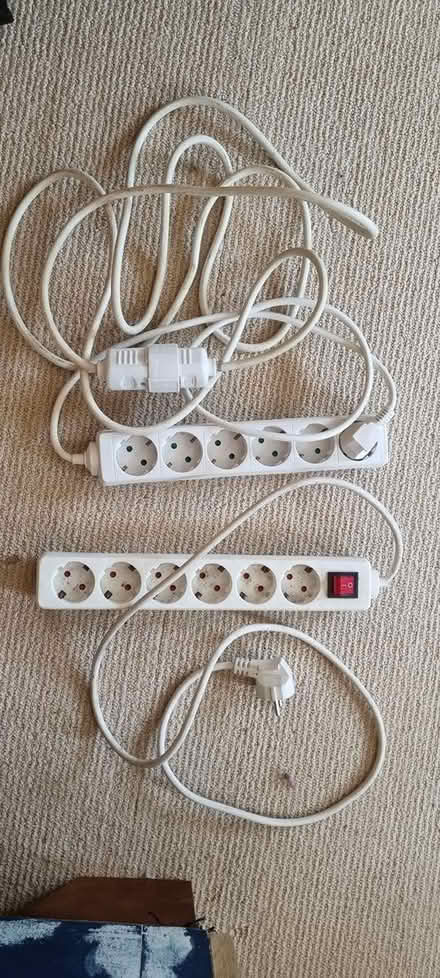 Photo of free European extension leads (Lewes, High Street) #1