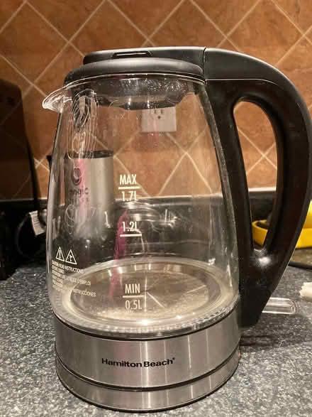 Photo of free Last call:Glass kettle- NOT WORKING (Derry and Tenth Line) #1