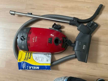 Photo of free Miele Cat & Dog Vacuum Cleaner (New Malden KT3) #1