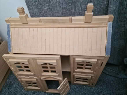 Photo of free Wooden doll house (RG4) #1