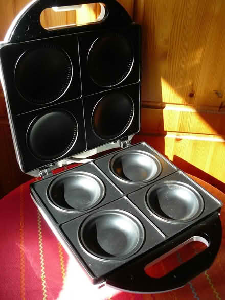 Photo of free Vintage 'Simple Pieman' Appliance (Garston, WD25) #2