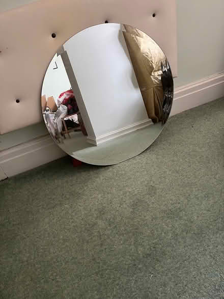 Photo of free Circular mirror (Shefford) #1