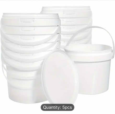Photo of Buckets with lid (Finsbury Park) #1