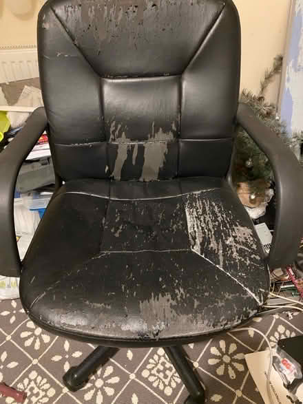 Photo of free Old office swivel chair (NN14 2) #1