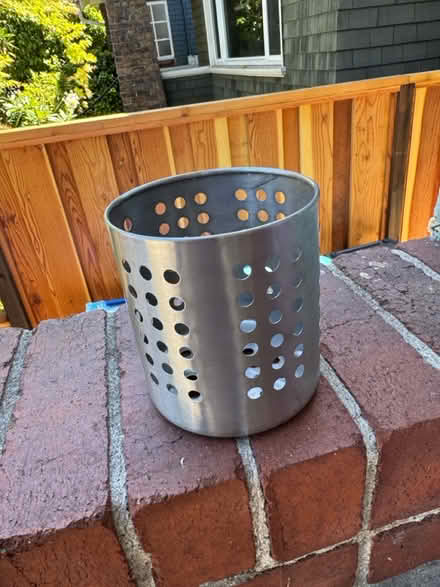 Photo of free Utensil caddy (Alameda) #1