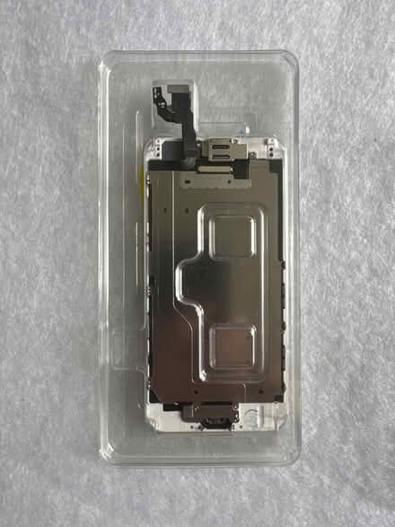 Photo of free iPhone 6 replacement screen - new (Furzedown SW16) #2
