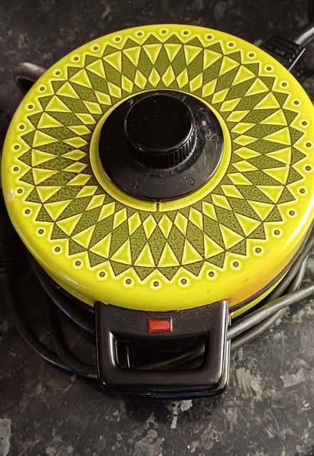 Photo of free Old German Waffle Maker - not working (Woodingdean BN2) #1