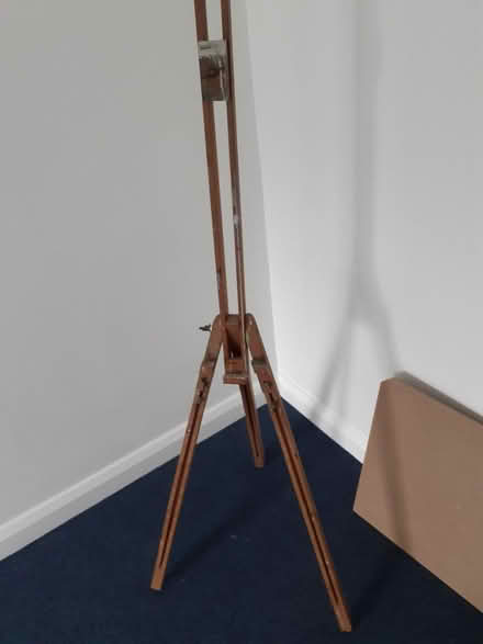 Photo of free Portable painting easel (Mildmay N1) #1