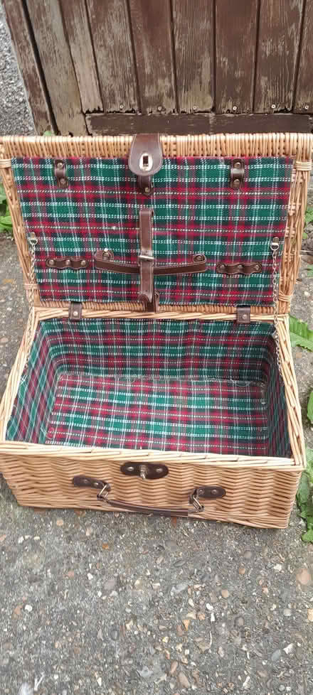 Photo of free Picnic Basket (Aveley RM15) #2