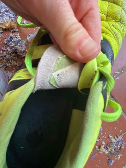 Photo of free Yellow rugby boots - Size 10 - used (Heath) #3