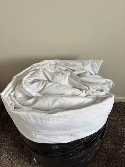 Photo of free Kings Size Duvet (Nuneaton CV11) #1