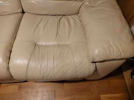 Photo of free Powered Recliner 3 Seater Cream Leather Sofa (Purbrook PO7) #3