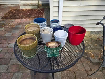 Photo of free ceramic planters (off Fisher Blvd) #1