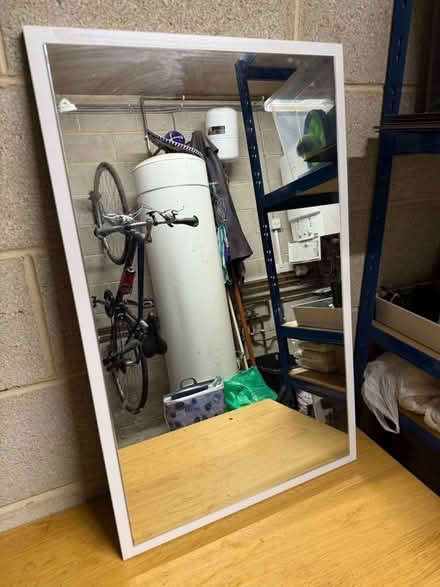 Photo of free White Mirror (Hove Edge HD6) #1