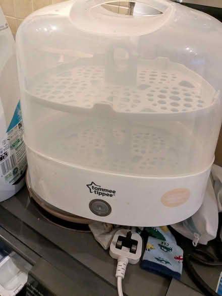 Photo of free Baby bottle steriliser (Caldecott OX14) #1