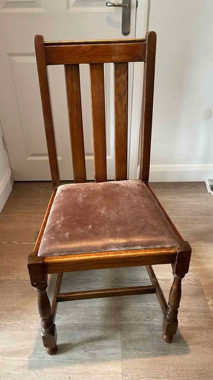 Photo of free Pine extending dining table & 4 chairs (Cherwell Heights OX16) #4