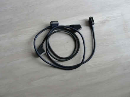 Photo of free cables (Oakwood Park EN2) #1