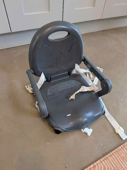 Photo of free Chicco travel high chair (Snaresbrook E11) #1