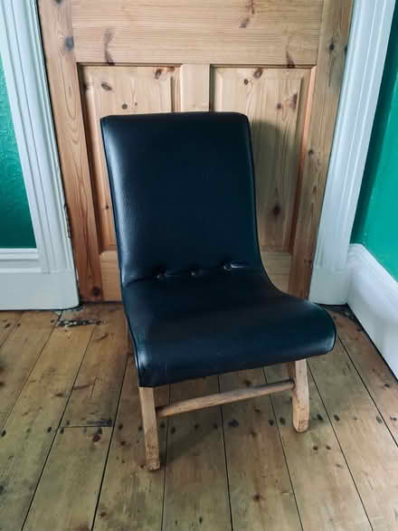 Photo of free Small chair (Heaton Chapel SK4) #1