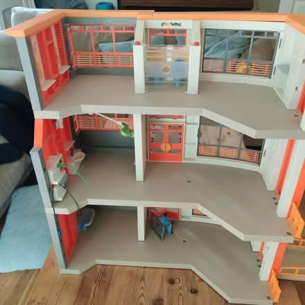 Photo of free Playmobil Hospital and Helicopter (Knighton LE2) #3