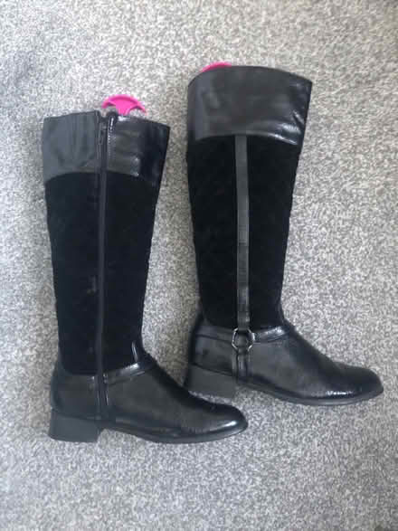 Photo of free 2 pairs of boots (CR3) #4