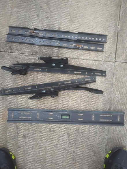Photo of free TV brackets (Top valley NG5) #2