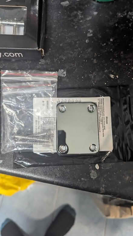 Photo of free Bass guitar parts (L36) #2